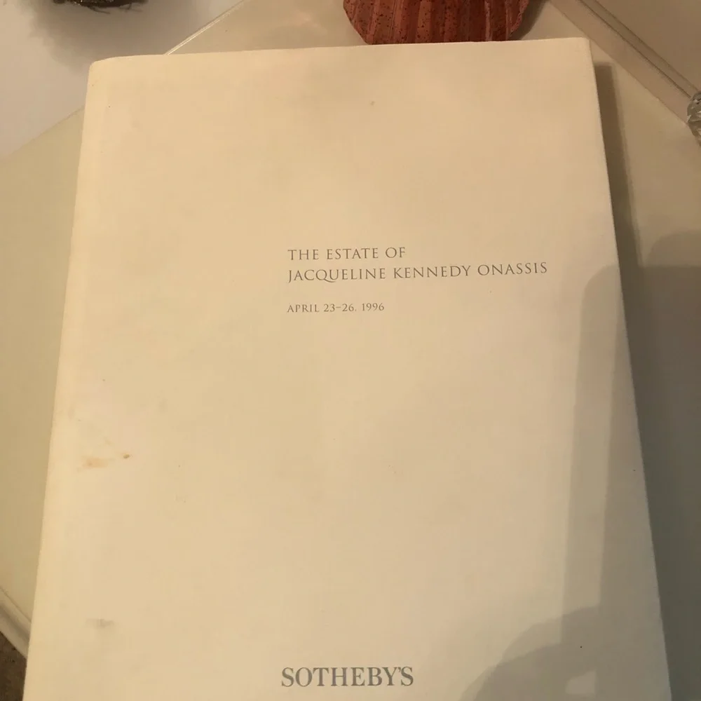 📖1996 Authentic Sotheby’s “The Estate of Jacqueline Kennedy Onassis” April 1996